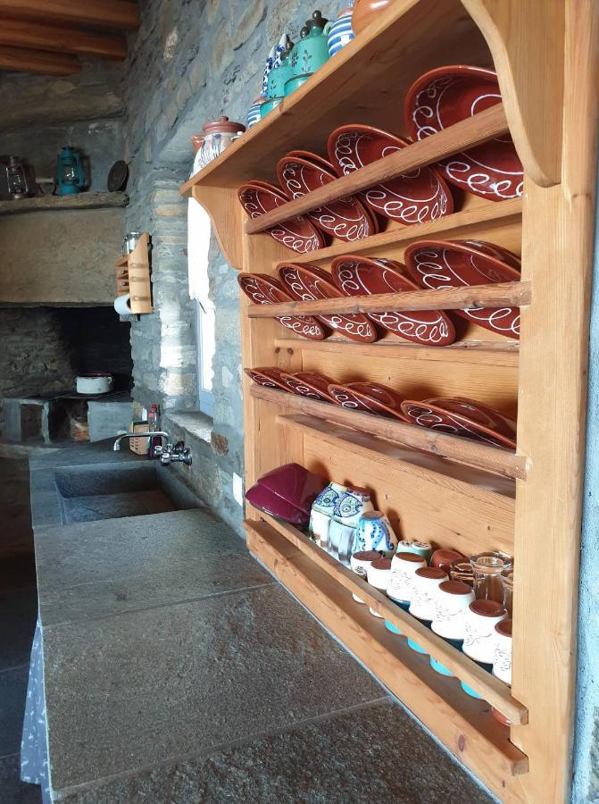 דירות Cherronisos  Diavrouxas House In Sifnos מראה חיצוני תמונה