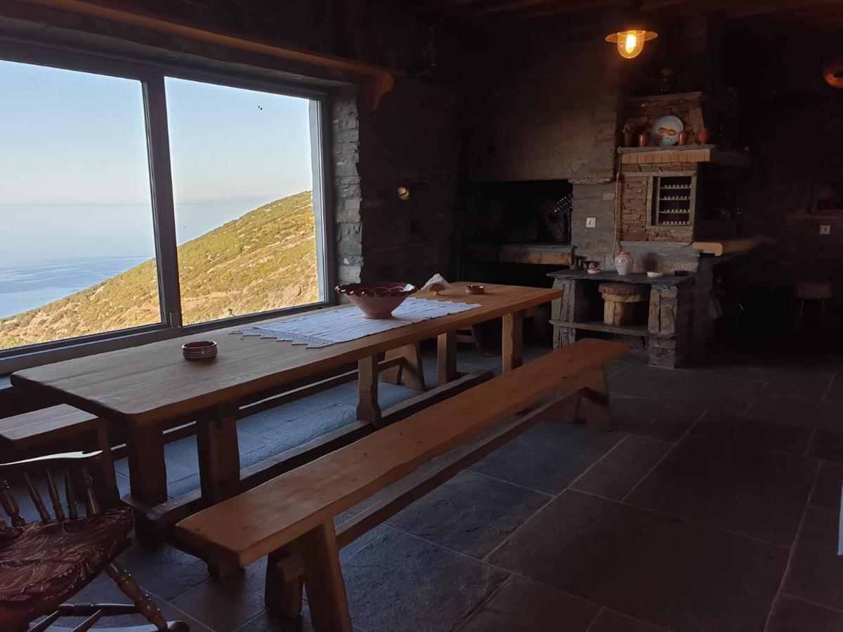 דירות Cherronisos  Diavrouxas House In Sifnos מראה חיצוני תמונה