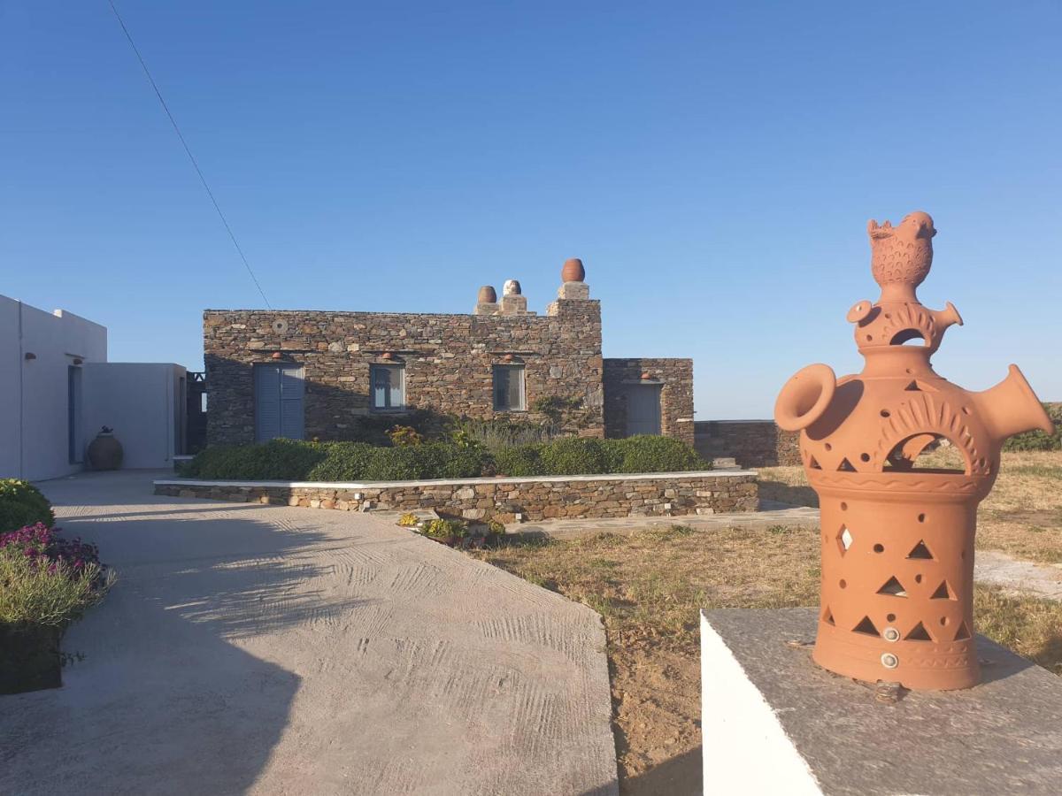 דירות Cherronisos  Diavrouxas House In Sifnos מראה חיצוני תמונה